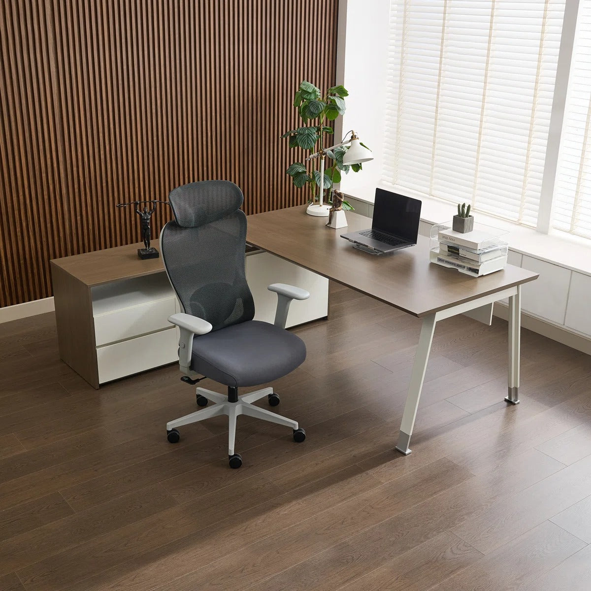 Okeysen BIFMA-Certified High-Back Mesh Executive Ergonomic Office Chair